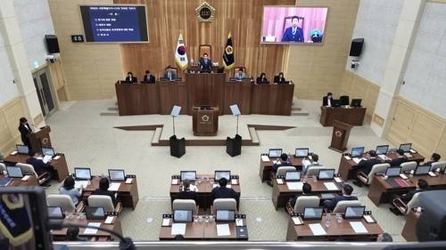 세종시의회 긴급 현안질의 후 세종시장 답변은 '듣지 않겠다' 논란
