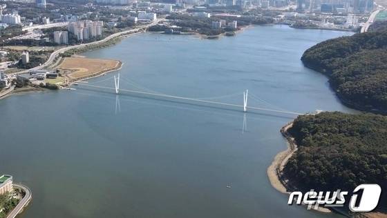 용인시조정경기장이 들어서 있는 기흥호수 전경.(용인시 제공)