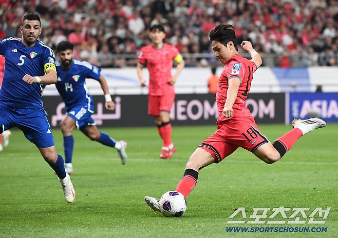 10일 서울월드컵경기장에서 열린 대한민국과 쿠웨이트의 2026년 북중미월드컵 아시아 3차예선 B조 최종전. 이강인이 추가골을 넣고 있다. 상암=정재근 기자 cjg@sportschosun.com/2025.6.10/