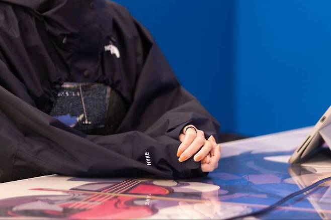 요네야마 마이의 손