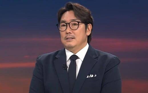 10일 JTBC 뉴스룸에 출연한 배우 조진웅. JTBC 유튜브 캡처