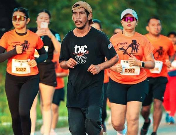 브라질에서 노숙자 생활을 하던 이사크 피뉴가 술에 취한 채 마라톤에 참가해 8km를 완주했다./사진=이사크 피뉴 인스타그램 캡처