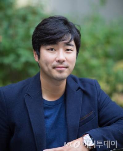 이병철 시인(문학평론가)