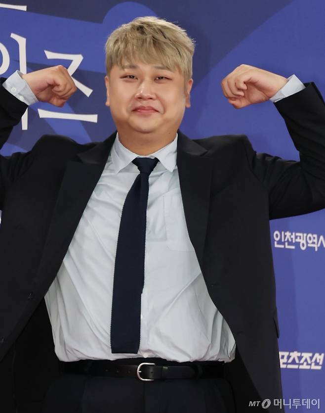 윤남노 셰프. 사진은 지난달 18일 오후 인천광역시 중구 파라다이스시티 크로마에서 진행된 제4회 청룡시리즈어워즈 레드카펫 & 포토월 행사에 참석한 모습. /사진=이동훈 photoguy@