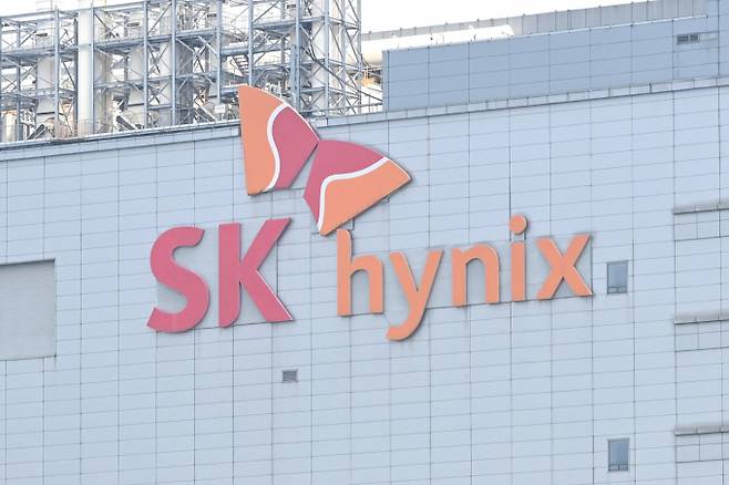 SK하이닉스의 지난 1월 급여 명세서가 공개됐다. 사진은 경기 이천시 SK하이닉스 본사 모습. /사진=뉴시스