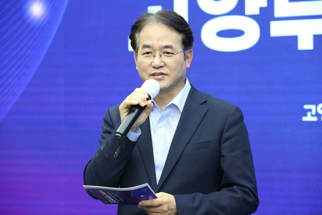 이동환 고양시장이 고양투자청 개청식에 참석해 인사말을 하고 있다. 고양시 제공
