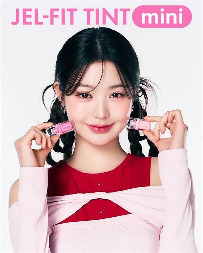 어뮤즈 모델 아이브 장원영 [신세계인터내셔날 제공]