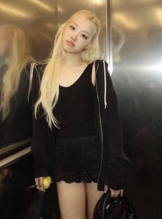 로제 소셜 계정 캡처