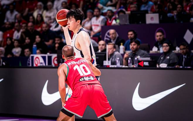 이현중. FIBA