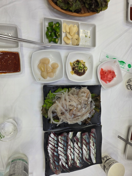 ◇난전 앞 횟집 20000원. 사진=속초시청 자유게시판 캡처