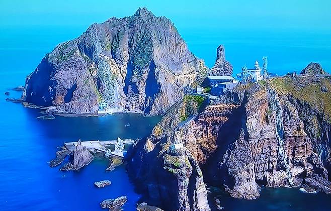 민족의 섬 독도 독도경비대원과 포항해양수산청 직원이 살고 있다. /자료사진
