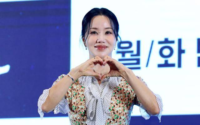 엄정화가 '금쪽같은 내 스타'의 제작발표회에 참석했다. 뉴시스