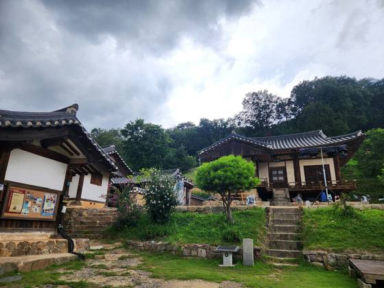 경북 안동시 법흥동에 위치한 임청각 마당에서 바라본 건물. 김정석 기자