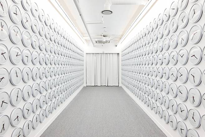 "Proper Time" by Lee Wan at Podo Museum (Lee Wan)