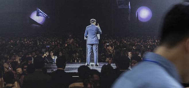 사진은 지난 8일 국회 내 조국혁신당 사무실 앞에 걸린 조국 전 대표 사진의 모습. [연합]