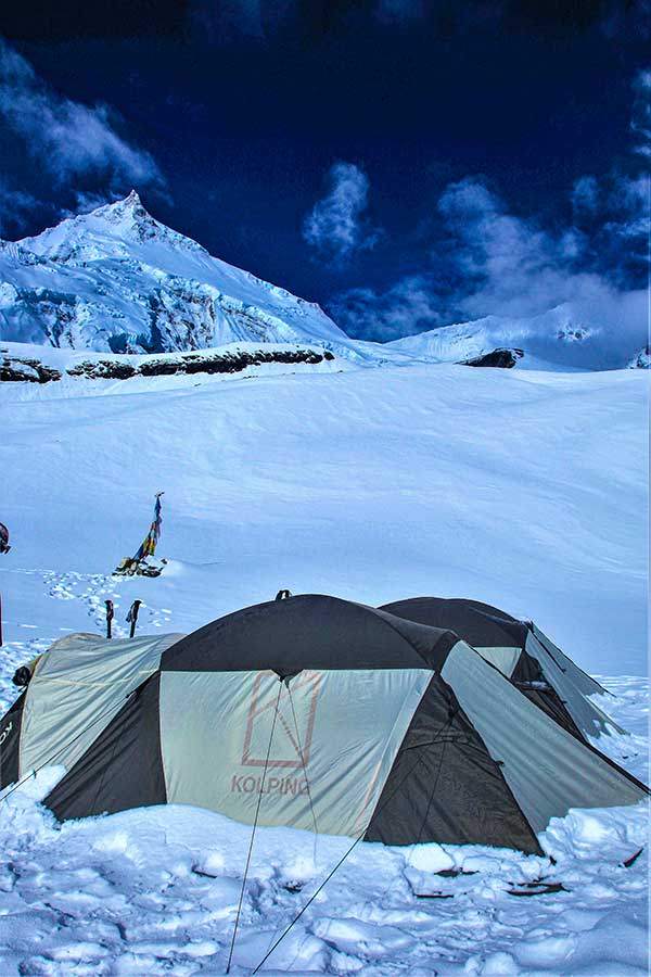 마나슬루 베이스캠프.