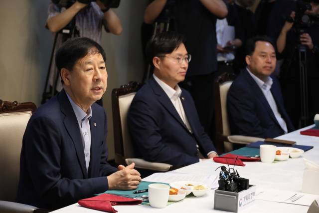 구윤철 부총리 겸 기획재정부 장관이 12일 서울 종로구 정부서울청사에서 열린 4대 과학기술원 총장 간담회에서 발언하고 있다. 연합뉴스.