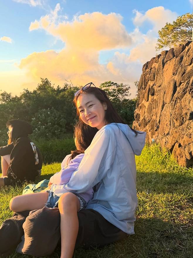 최지우 인스타그램 캡처.