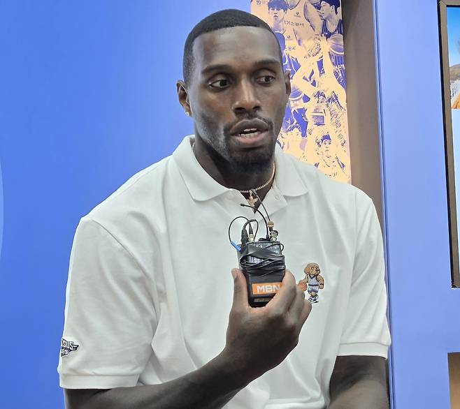 발언하는 라건아 [촬영 최송아]