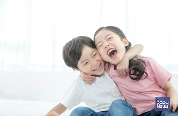 현재 8세 미만 아동에게 지급되고 있는 아동수당이 2030년까지 13세 미만으로 확대될 전망이다. ⓒ베이비뉴스