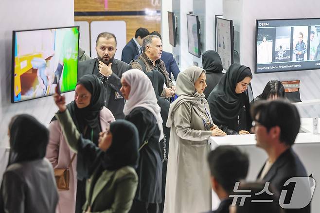 서울 강남구 코엑스에서 열린 '컴업(comeup) 2024'이 국내외 벤처기업가들로 붐비고 있다. 2024.12.11/뉴스1 ⓒ News1 민경석 기자