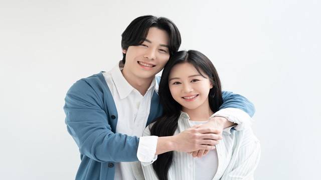 배란기 화합물이 포함된 시료를 맡은 남성들은 해당 냄새를 '덜 불쾌하고, 더 매력적이며, 더 여성스럽다'고 평가했다. | 출처: 게티이미지뱅크