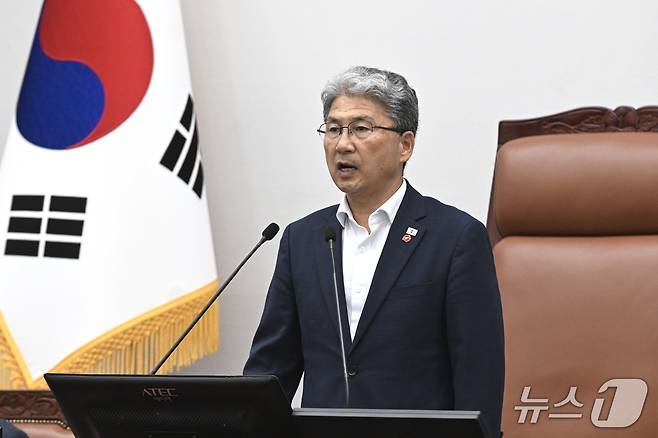 이상봉 제주도의회 의장이 14일 오후 제441회 제주도의회 임시회 폐회식에서 폐회사를 하고 있다.(제주도의회 제공, 재판매 및 DB 금지)