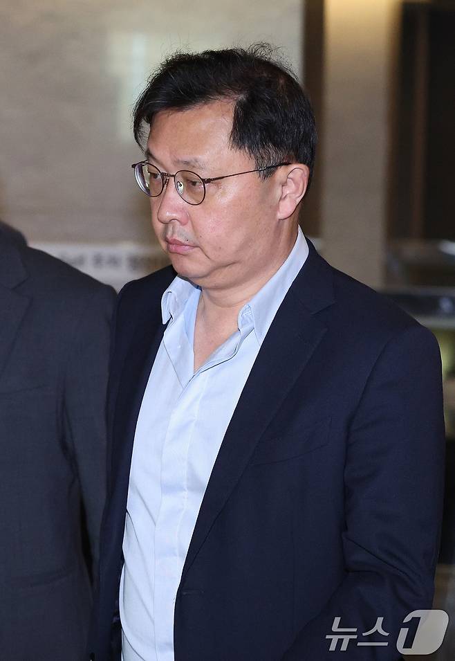 최재원 SK그룹 수석부회장이 19일 서울 광진구 워커힐호텔에서 열린 SK 이천포럼에 참석하고 있다. SK그룹은 이번 포럼에서 인공지능(AI) 중심의 미래 혁신 방안을 논의할 예정이다. 2024.8.19/뉴스1 ⓒ News1 신웅수 기자