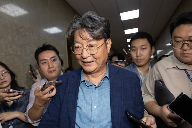 '주식 차명거래 의혹'이 제기된 이춘석  의원 /뉴스1