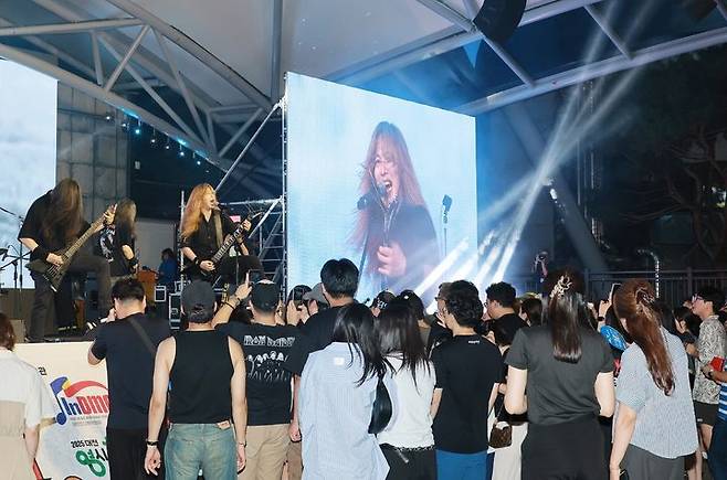 [대전=뉴시스] 대전 0시 축제장의 인디음악공연 모습. (사진=대전시 제공) 2025.08.14. photo@newsis.com *재판매 및 DB 금지