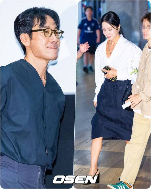 [OSEN=박준형 기자] 14일 오후 서울 코엑스 메가박스에서 영화 '마지막 숙제' 가족시사회 및 무대인사가 진행됐다.'마지막 숙제'는 임시 담임이 된 교사와 각자 색으로 마지막 숙제를 완성해가는 아이들 이야기로 성매매 혐의에 대해 벌금 100만원 약식기소 처분을 받은 후 활동을 중단했던 배우 엄태웅의 복귀작이다.가족시사회와 무대인사에 참석한 엄정화와 엄태웅 남매. 2025.08.14 / soul1014@osen.co.kr