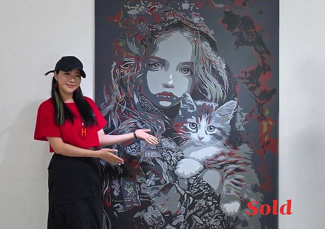 인간과 동물이 함께 살아가는 삶에 대한 메시지가 담긴 ‘Peace with you’. 솔드아웃 된 작품이다.