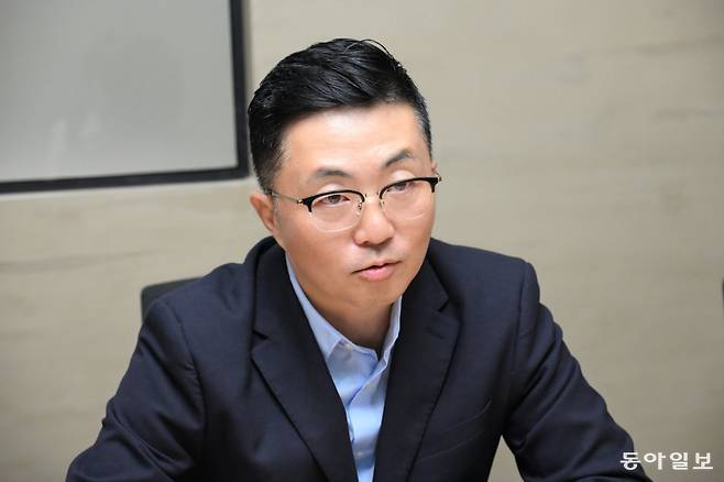 김예성 씨가 11일(현지 시간) 오후 베트남 호치민에서 동아일보와 단독 인터뷰를 진행하고 있다. 호치민=박종민 기자 blick@donga.com