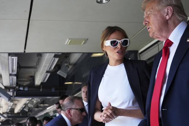 도널드 트럼프 미국 대통령과 멜라니아(왼쪽). AP뉴시스