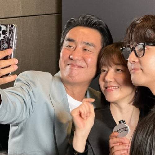 디즈니+ ‘파인: 촌뜨기들’ 주연 배우들의 작품 설명회 모습 [SNS]