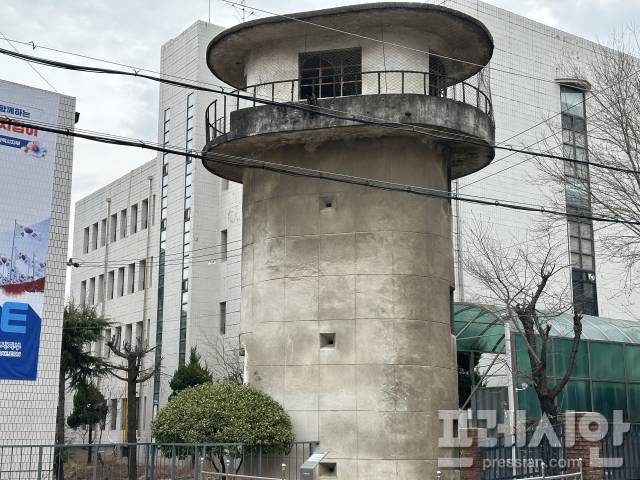 ▲ 대전형무소는 수많은 독립운동가들이 옥고를 치른 곳이다. 현재는 망루와 우물만 남아있다. ⓒ프레시안(문상윤)