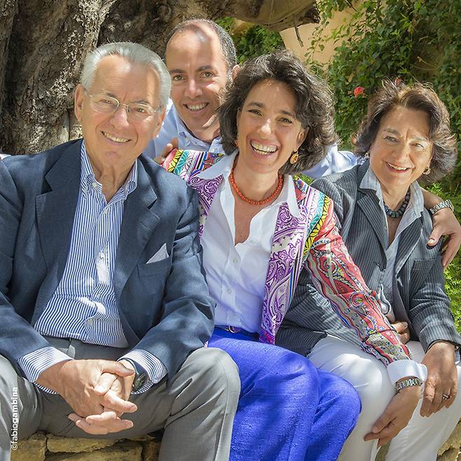 왼쪽부터 지아코모, 안토니오, 호세, 가브리엘라&nbsp;홈페이지