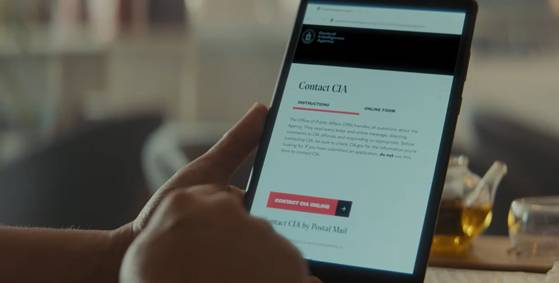 CIA가 중국 공산당원 가운데 정보원을 모집하기 위해 제작한 영상. [사진 유튜브 캡처]