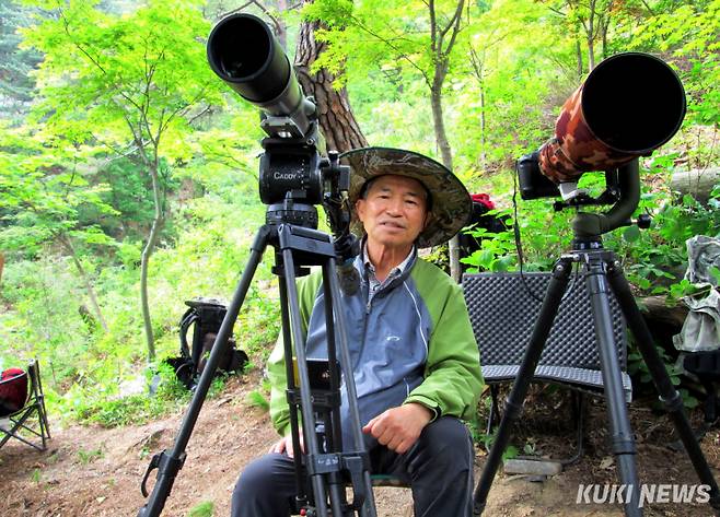 경남 통영군 장승포읍(현 거제시 장승포동)에서 태어난 고인은 한영고, 경희대 생물학과와 대학원을 졸업했다. 1995년 한국교원대에서 ‘한국에 사는 휘파람새 Song의 지리적 변이’ 논문으로 생물학 박사 학위를 받았다.