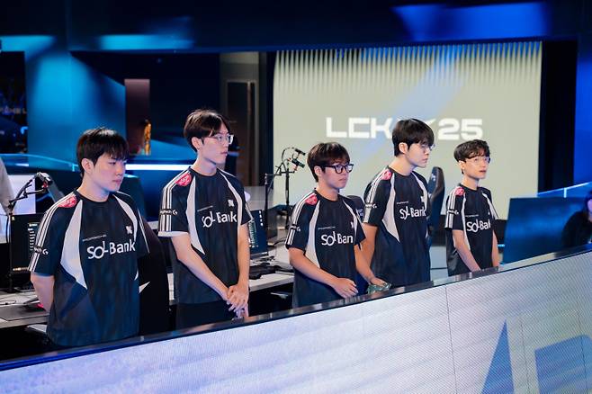 DRX 선수단. 라이엇 게임즈 제공