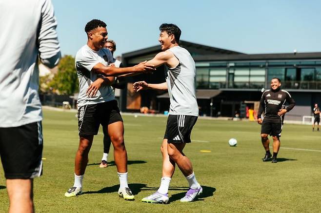 [서울=뉴시스] 미국 프로축구 메이저리그사커(MLS) 로스앤젤레스FC(LAFC)의 손흥민. (사진=LAFC SNS 캡처) *재판매 및 DB 금지