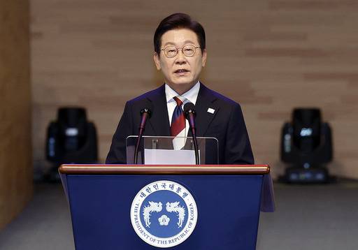 이재명 대통령이 15일 서울 종로구 세종문화회관에서 열린 제80주년 광복절 경축식에서 경축사를 하고 있다.&nbsp; &nbsp;뉴시스