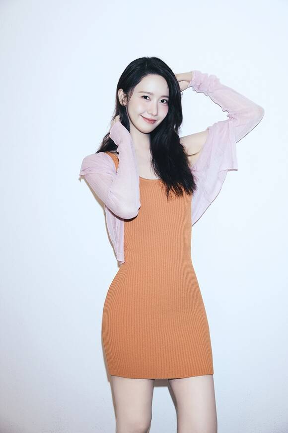 임윤아는 "현실감이 없는 이야기라고 느껴질 수도 있는데 그 감정선을 잘 따라가다 보면 묘하게 위로받고 짙은 여운이 남을 것"이라며 많은 관심을 당부했다. /SM엔터테인먼트