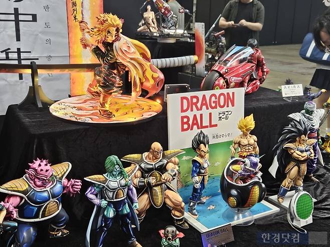 지난 2일 '원터페스티벌' 행사장에서 피규어들이 전시되어 있다. 사진=박수빈 기자