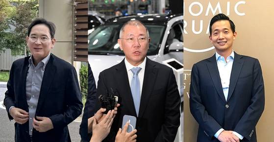 From left: Samsung Electronics Executive Chairman Lee Jae-yong, Hyundai Motor Executive Chair Euisun Chung and Hanwha Group Vice Chairman Kim Dong-kwan [YONHAP, HANWHA]