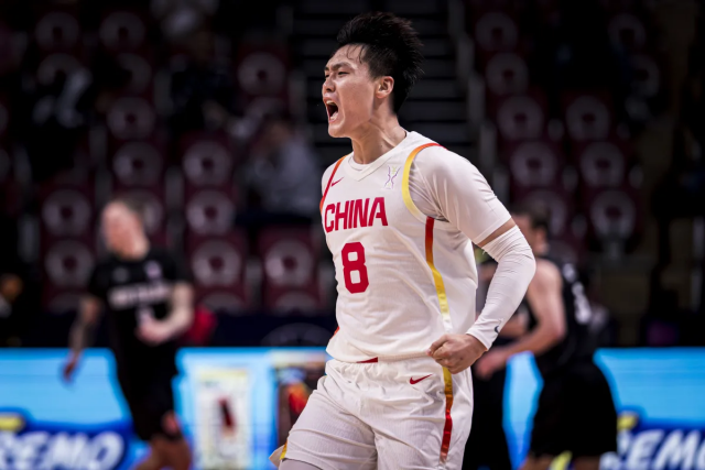 중국은 자오루이가 24점 2리바운드 6어시스트 원맨쇼를 펼치며 크게 웃었다. 사진=FIBA 제공