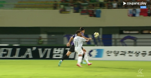 권경원과 주닝요의 충돌 장면/중계 화면 캡쳐