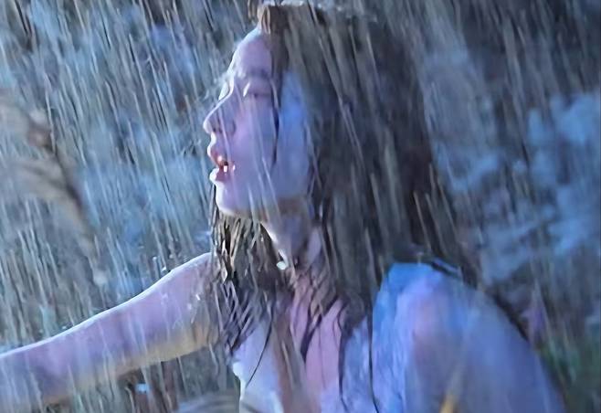 최대 문제작이자, 기대작 넷플릭스 ‘애마’ [넷플릭스 유튜브]