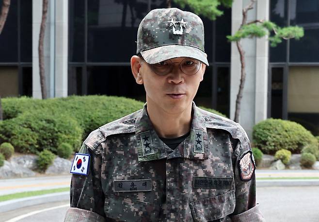 김용대 드론작전사령관이 17일 내란특검 사무실이 마련된 서울 서초구 서울고검에 조사를 받기 위해 출석하고 있다.[연합]