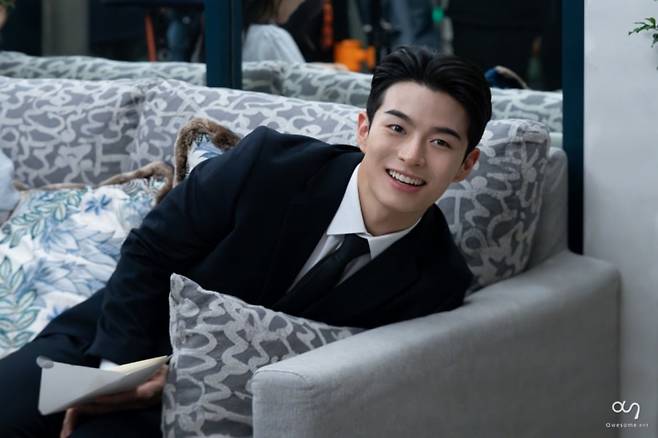 사진=어썸이엔티